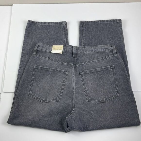 Universal Thread Gray Vintage Straight Cropped Jeans 31x26 Women's 12 NWT - Picture 10 of 15